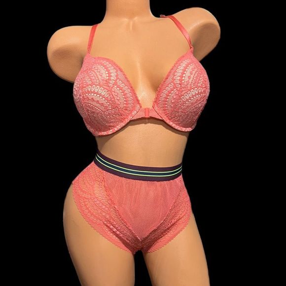 Victorias Secret set Very Sexy Push Up Padded lace bra & High Waist Cheeky panty - Picture 4 of 6